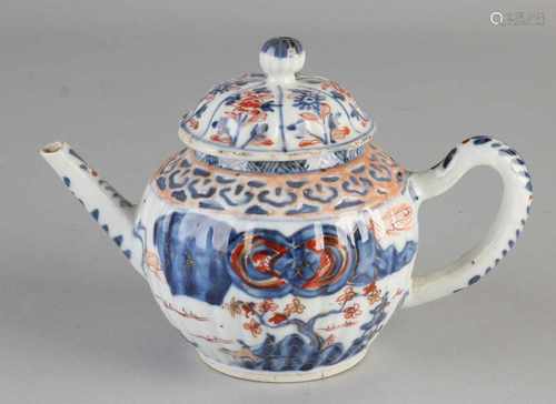 18th Century Chinese porcelain teapot with ripples, landscape / pagodas decor. Chips lid. Size: 11.5