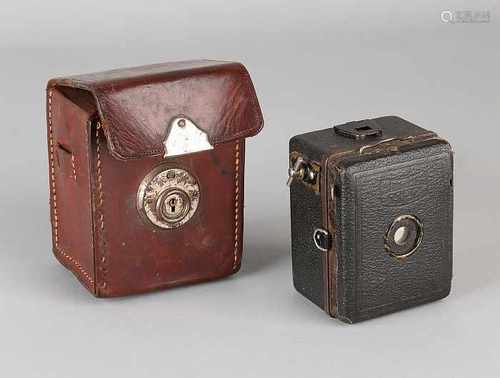 Rare antique small German Zeiss Ikon camera. Box Tengor in original leather case. Baby box. Circa