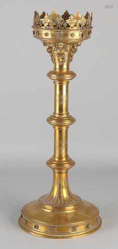 19th Century church brass candle candlestick with rosettes. Neo Gothic. Dimensions: 46 cm H. In good