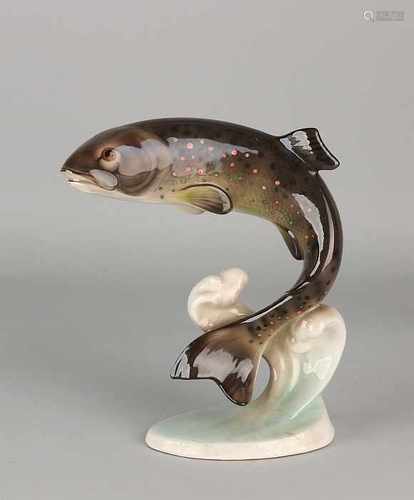 Antique Viennese ceramics FIG. Trout. Keramos Wien. Approximately 1930. Size: 21 x 17 x 8 cm. In