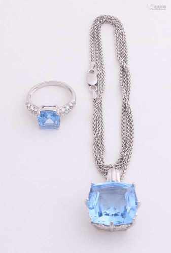 Silver necklace, pendant and ring, 925/000, with blue stone. Fine palmiercollier with an attached