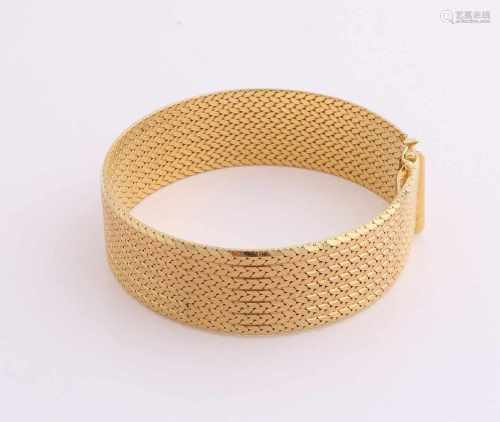Wide double braided bracelet with bakslot and safety. width 18 mm, length 19 cm. In good