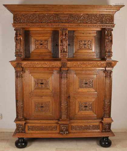 Rare 17th century Flemish oak Renaissance cabinet image in good condition with beautiful carvings.