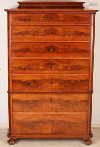 Professionally restored mahogany Louis Philippe chest of drawers with seven drawers. Circa 1870.