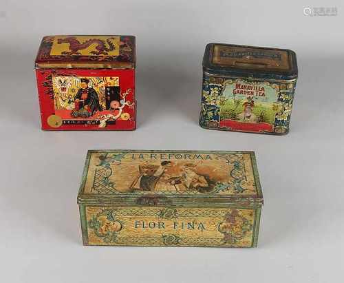 Three antique tea tins. Comprising: Chinese tea tin, Maravilla Garden Tea, La Reforma. Size: 16-23