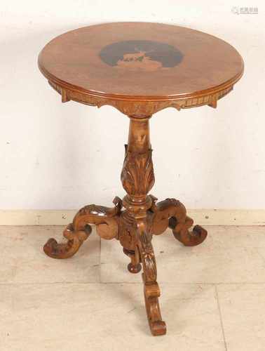 Antique walnut side table with intarsia in leaf. Red deer and tendrils. Circa 1870. Dimensions: H 73