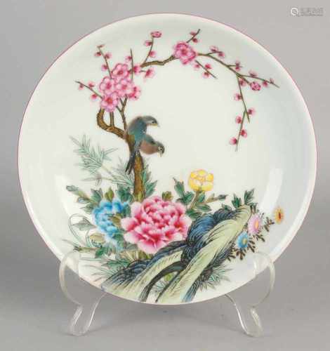 Chinese porcelain plate with birds Rose Family / rock / blossom decor. With bottom mark. Size: 4.5 x