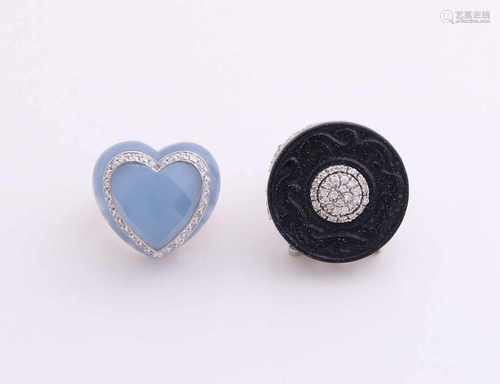 Two silver rings, 925/000, with zirconia and stones. Ring with round cut black disk with zirconia'