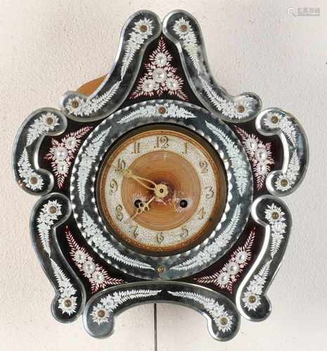 Venetian glass wall clock with half hour stroke. Garland fog. 20th century. Size: 42 x 37 x 12 cm.