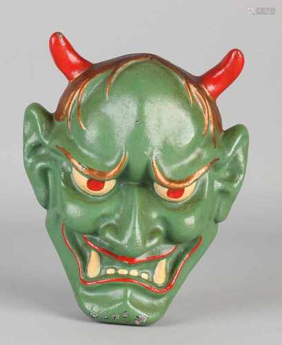 Old / antique cast metal devil mask with original polychrome. 30er years. Size: 20 x 15 x 6 cm. In