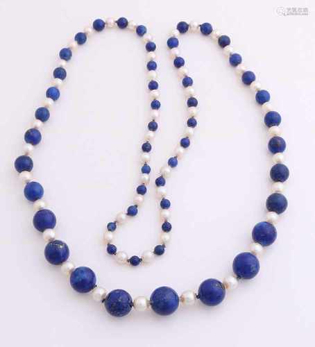 Necklace with pearls and lapis Lazulli, graded in size: lapis 5-13mm and 5-7mm cultivated pearls,