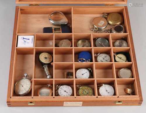 Box miscellaneous. Among other things: pocket watches, compasses, stopwatches, containers and so