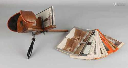 Antique stereo viewer with several pre-war maps. Size: 24 x 31 x 19 cm. In good condition.