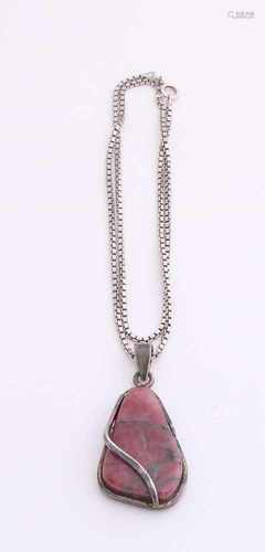 Silver necklace and pendant, 925/000, with rhodonite. Venetian necklace with a triangular pendant