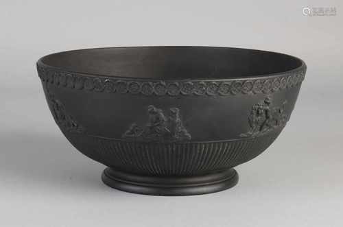 19th Century black bowl bisquit porcelain. With various performances Empire. Nice quality. Size: 8 x