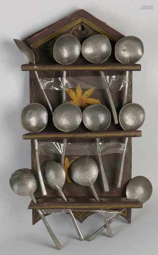 18th Century Dutch spoon rack with original pewter spoons. Noticed. Size: 46 x 26 x 4 cm. In good