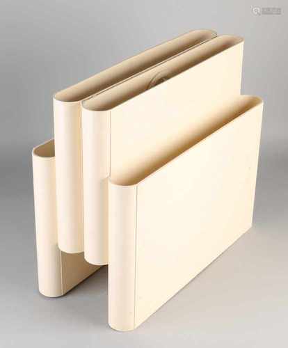 70-Year plastic design reading holder. Design Giotto Stoppine for Kartelll Italy. Model 4676