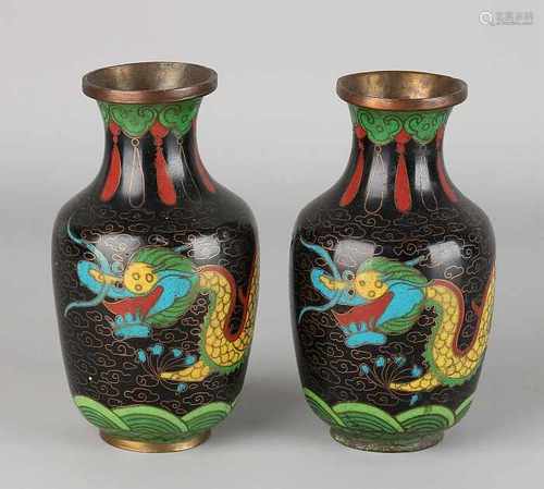 Two antique Meiji Japanese cloisonne vases with dragon decor. Circa 1870. Dimensions: H 13 cm. In