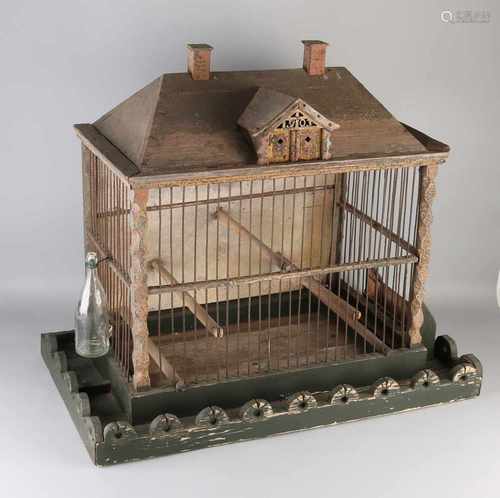 19th Century polychrome pine birdhouse. Size: 66 x 43 x 72 cm. In good condition.