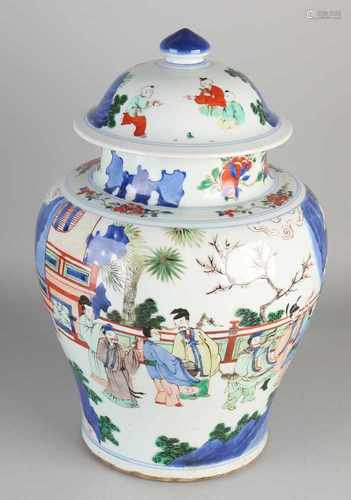 Large Chinese porcelain vase with figures around in garden / zotjes decor. Size: ø 41 x 25 cm. In