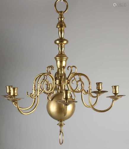 Renaissance-style bronze chandelier. First half 20th century. Size: 70 x 60 cm dia. In good