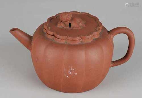 Old / antique Chinese Yixing teapot in pumpkin shape. With bat on lid. Size: 9 x 16 x 11 cm dia.