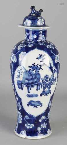 18th - 19th Century Chinese porcelain vase with Chinese objects / floral decor. Four signs bottom