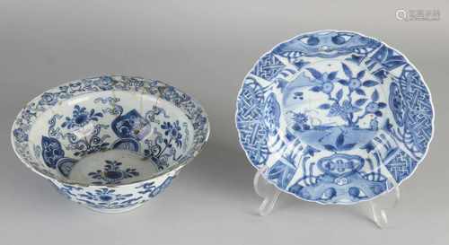 Two parts antique Chinese porcelain. Damaged. Comprising: Wanli plate. Chinese hooded bowl. Size: