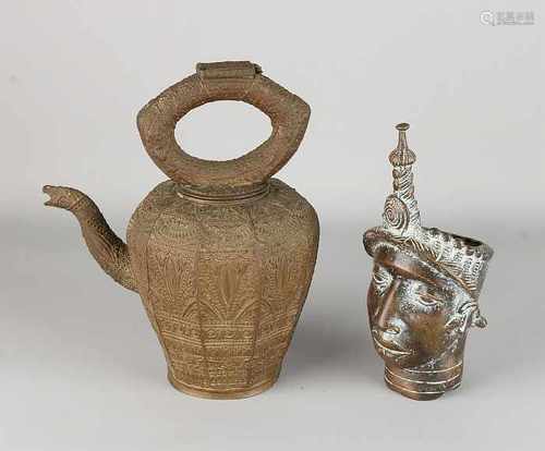 Twice bronze / copper. One times antique processed oriental tea pot with delicate floral