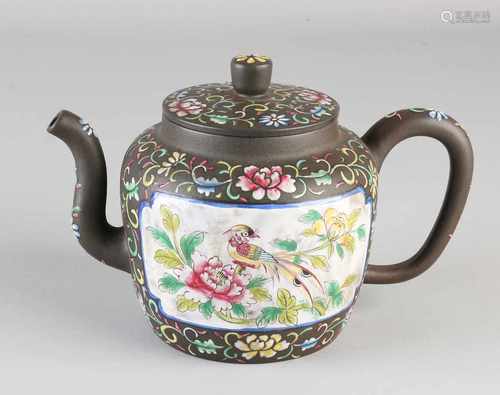 Chinese Yixing teapot with soil brand and floral / bird enamel decoration. Size: 12 x 20 x Ø 11