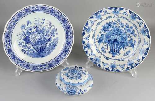 Three parts Dutch Delftware Fayence. Comprising: Lid Box, Royal Delft. Plate, Royal Delft. Board,