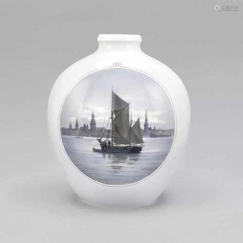 Large Danish Royal Copenhagen porcelain vase with harbor backdrop. 20th century. Size: 30 x 24 x