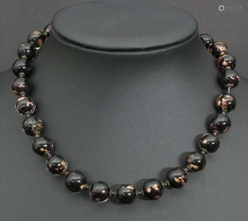 Murano Halskette / A Murano necklace, 2. Hälfte 20. Jh.