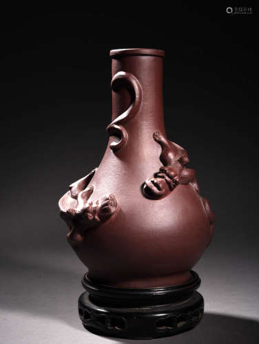 A Chinese Dragon Pattern Purple Sands Vase