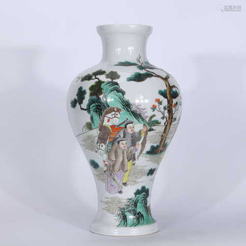 A Chinese Famille Rose Porcelain Vase