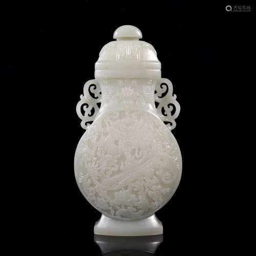 A Chinese Dragon Pattern Hetian Jade Vase