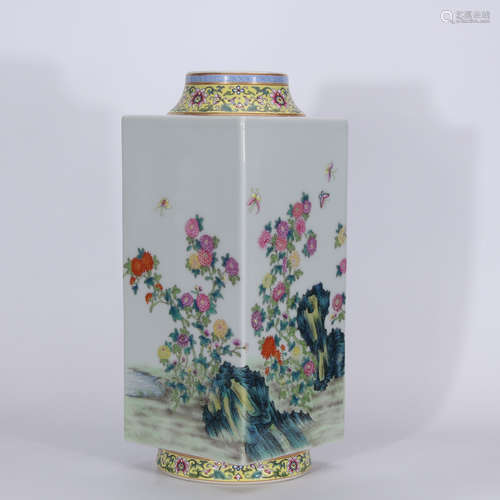 A Chinese Famille Rose Porcelain Square Vase