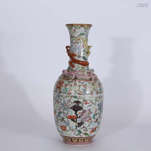 A Chinese Famille Rose Porcelain Vase