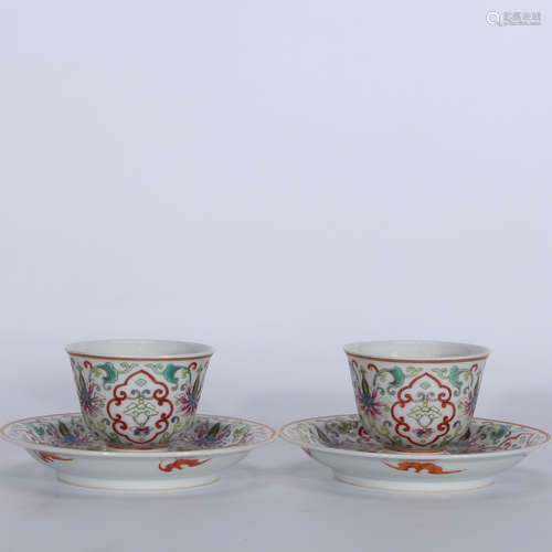 A Pair of Chinese Famille Rose Porcelain Cup with Saucer