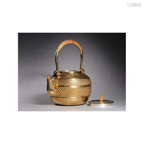 A Chinese Gilding Silver Girder Tea Pot