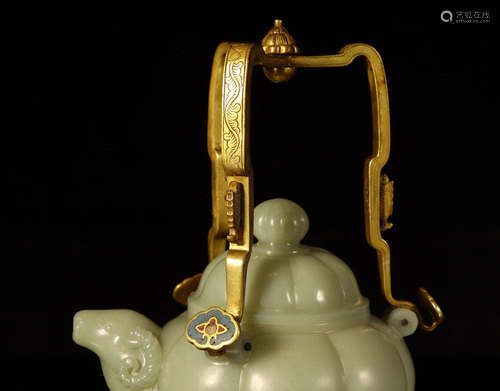 A Chinese Gilded Girder Hetian Jade Pot