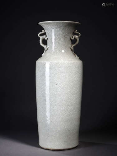 A Chinese Glazed Porcelain Vase