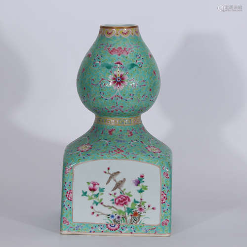 A Chinese Floral Porcelain Vase