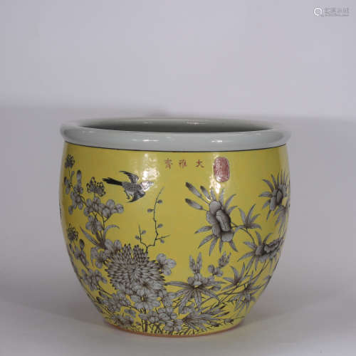 A Chinese Yellow Ground Porcelain Tank