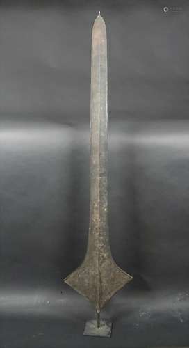 Afrikanische Stele / An African stele, 20. Jh.