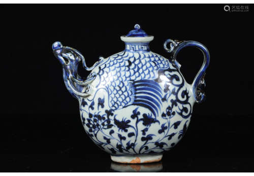 A Chinese Floral Blue and White Porcelain Tea Pot