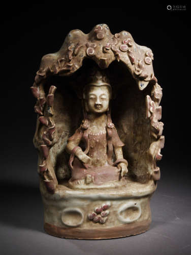 A Chinese Porcelian Guanyin Satue