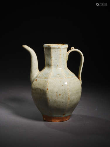 A Chinese Porcelain Tea Pot  