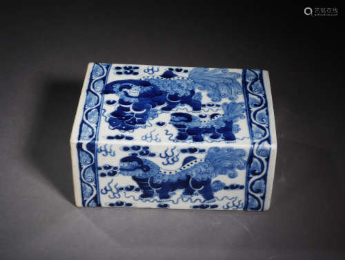 A Chinese Blue and White Porcelain Pillow