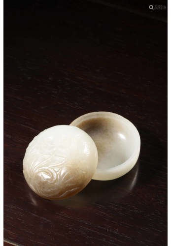 A Chinese Carved Hetian Jade Powder Case
